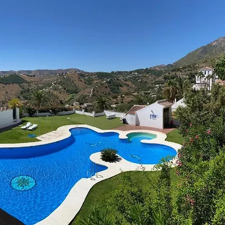 Apartment Lovely 2 Bedroom With Sea View, Frigiliana
