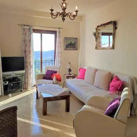 Apartment Lovely 2 Bedroom With Sea View, *